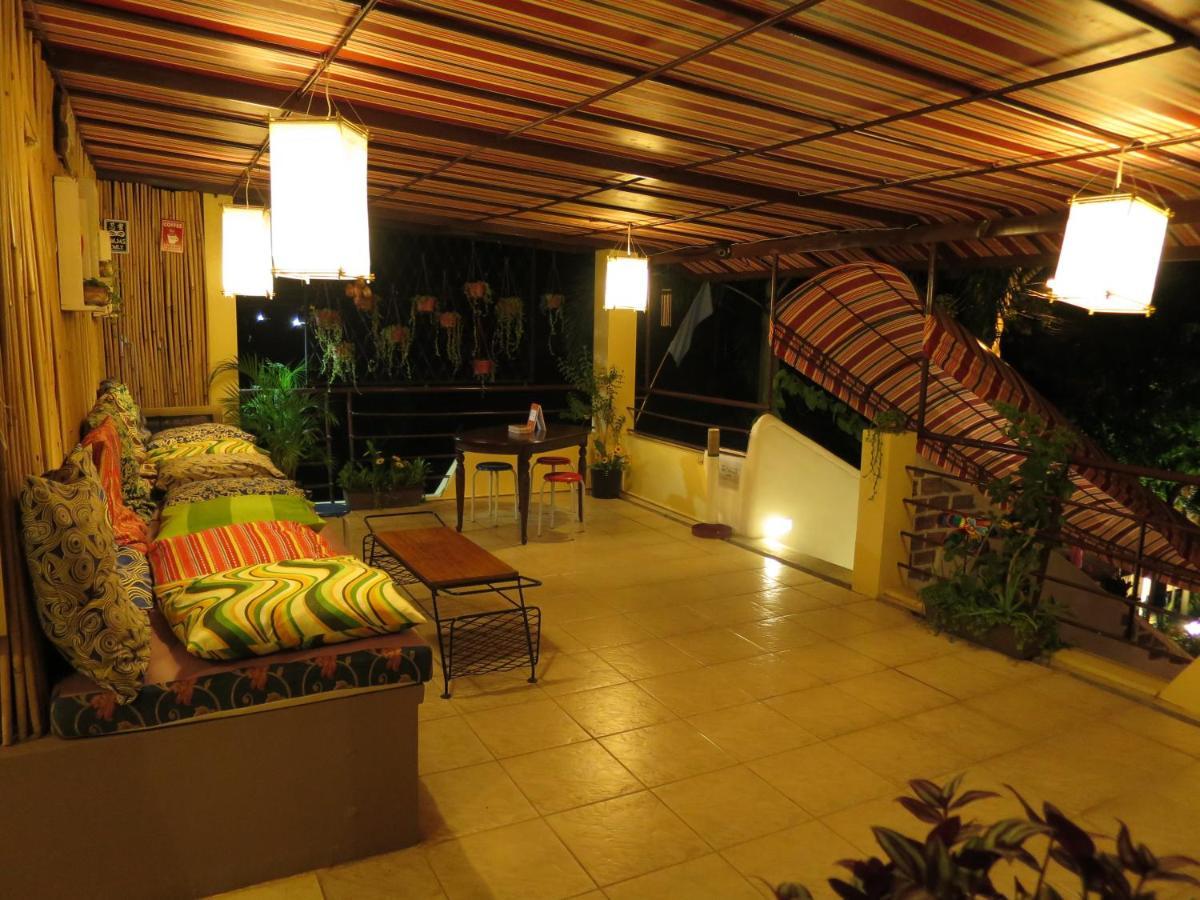 Gabby'S Bed & Breakfast Dumaguete City Екстер'єр фото